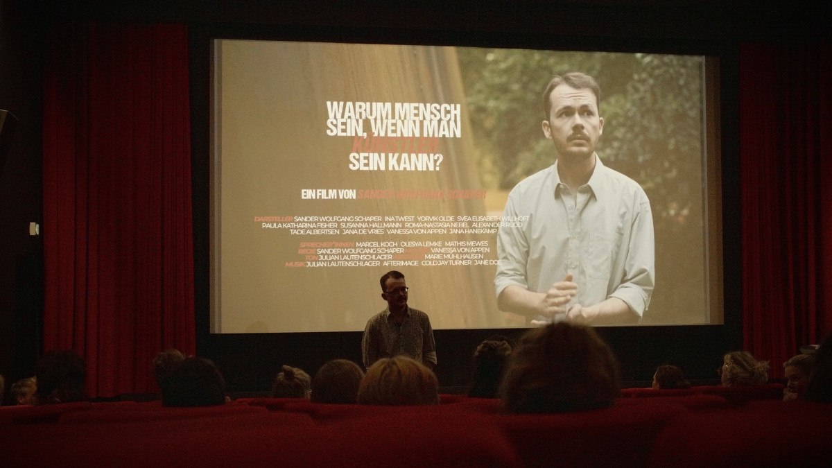 Warum Mensch sein, wenn man Künstler sein kann?